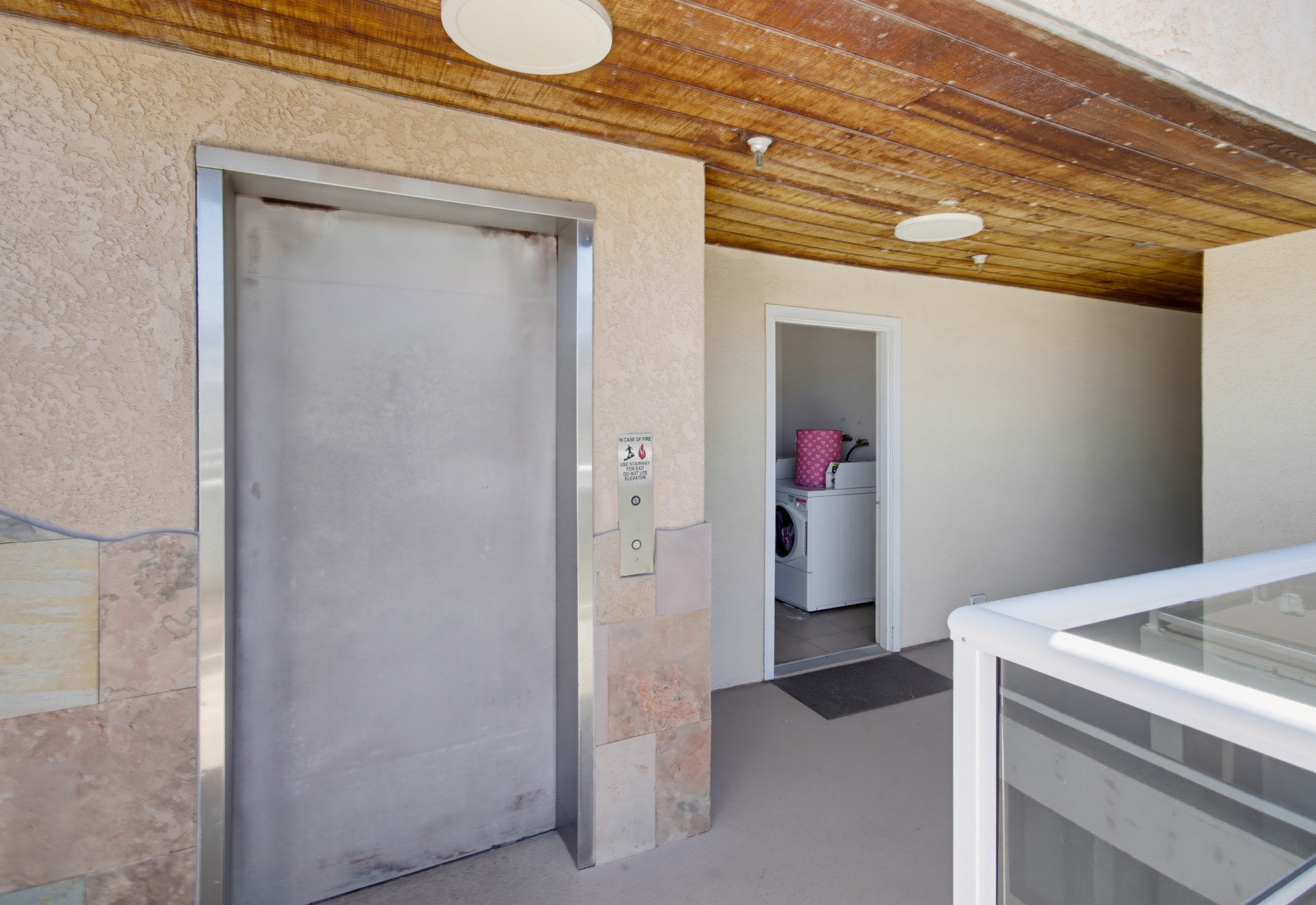 Virtual tour photo 7 of 80 for 3888 Riviera Dr