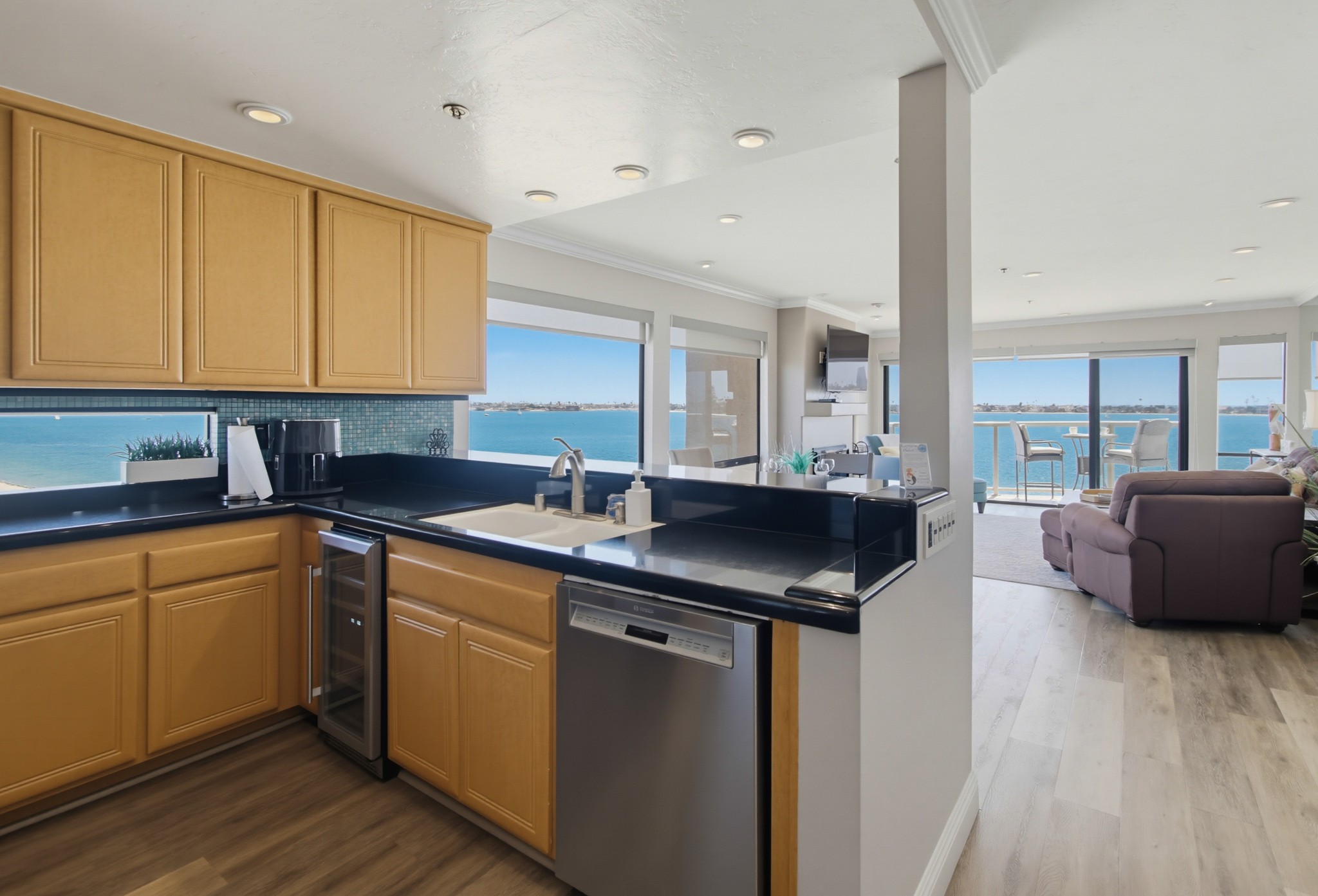 Virtual tour photo 23 of 80 for 3888 Riviera Dr