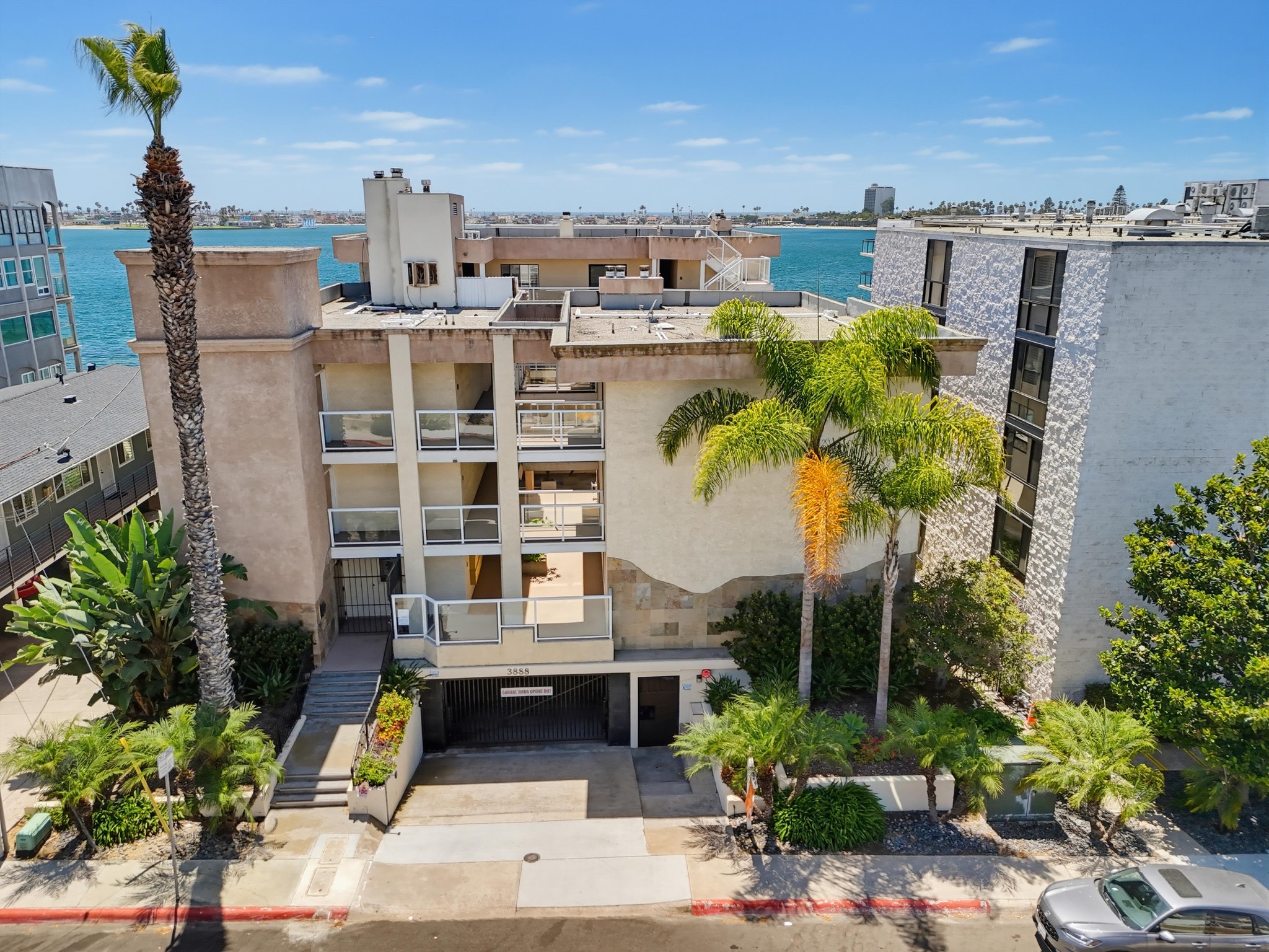 Virtual tour photo 46 of 80 for 3888 Riviera Dr