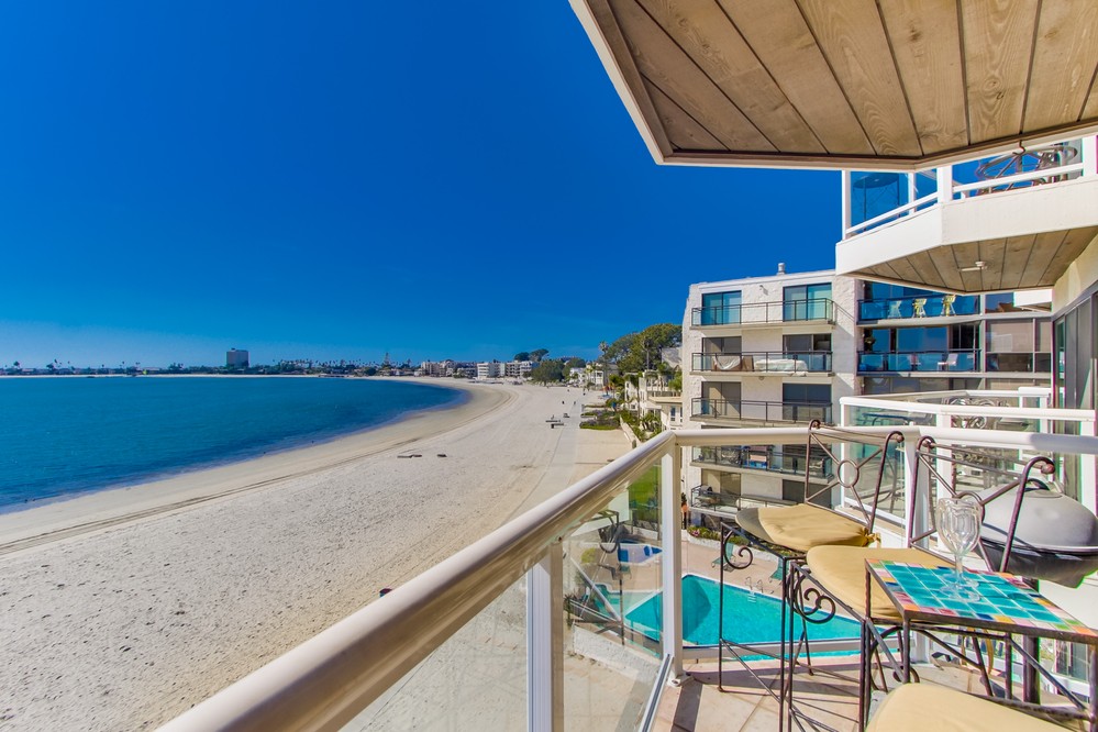 Virtual tour photo 17 of 48 for 3888 Riviera Drive #303