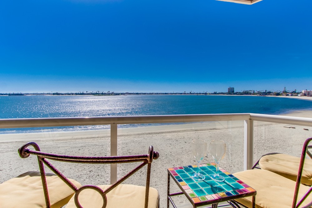 Virtual tour photo 19 of 48 for 3888 Riviera Drive #303
