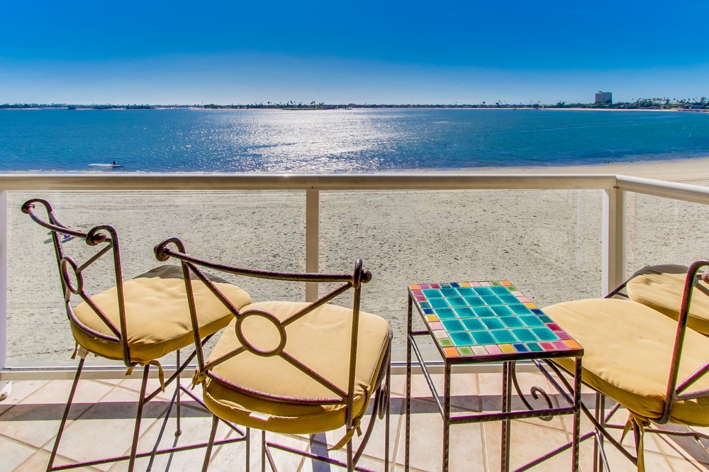 Virtual tour photo 38 of 48 for 3888 Riviera Drive #303