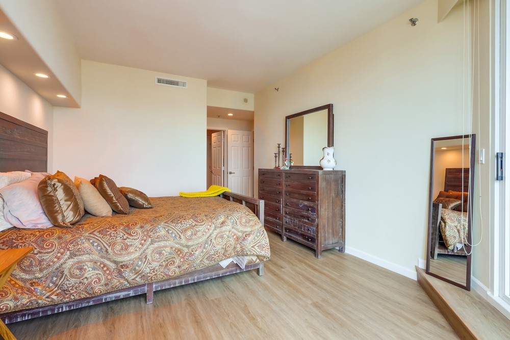 Virtual tour photo 22 of 30 for 3890 Nobel Dr UNIT 1308