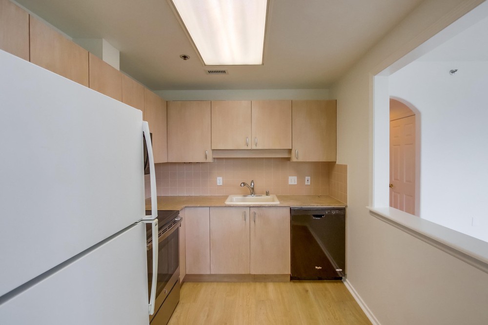 Virtual tour photo 20 of 36 for 3890 Nobel Dr UNIT 307