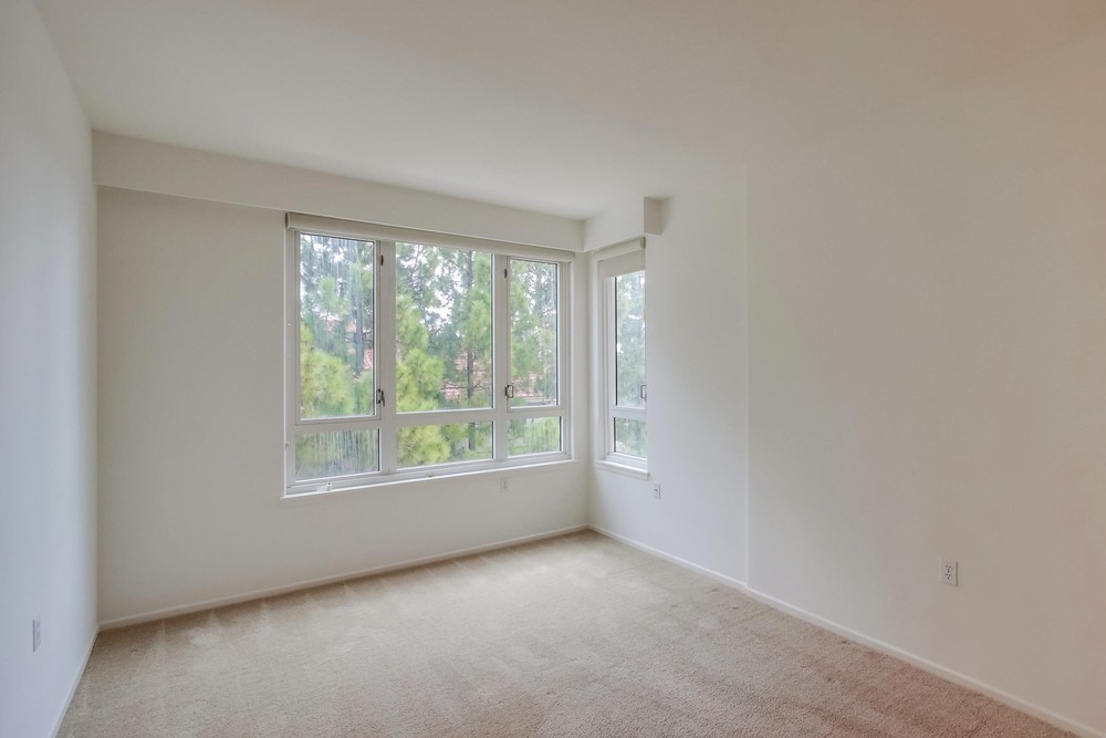 Virtual tour photo 24 of 36 for 3890 Nobel Dr UNIT 307