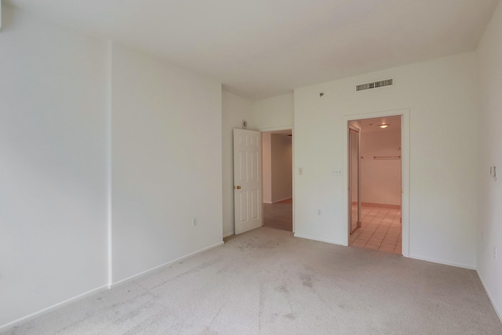 Virtual tour photo 25 of 36 for 3890 Nobel Dr UNIT 307