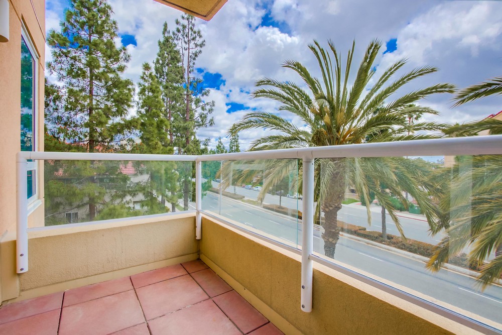 Virtual tour photo 30 of 36 for 3890 Nobel Dr UNIT 307