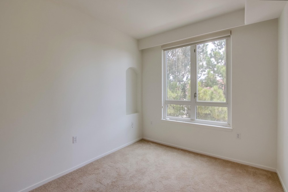 Virtual tour photo 32 of 36 for 3890 Nobel Dr UNIT 307