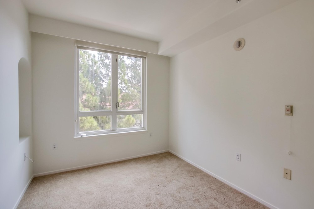 Virtual tour photo 33 of 36 for 3890 Nobel Dr UNIT 307