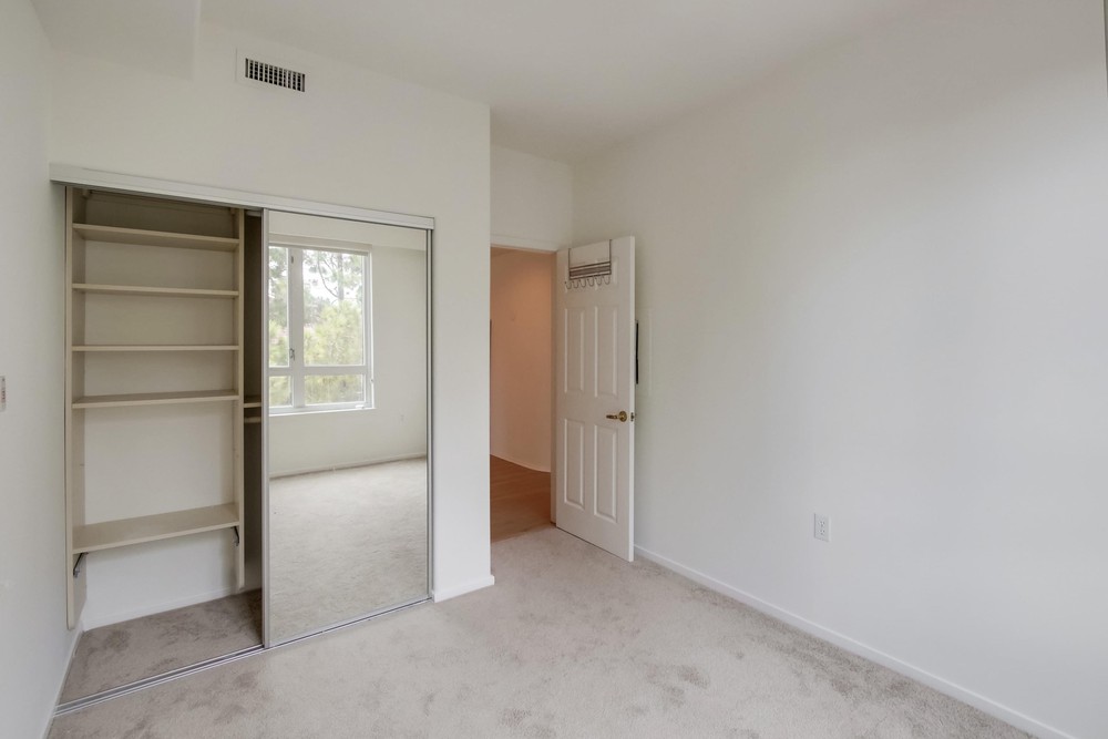 Virtual tour photo 34 of 36 for 3890 Nobel Dr UNIT 307