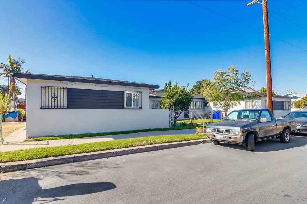 Virtual tour photo 10 of 17 for 3891 Superior St