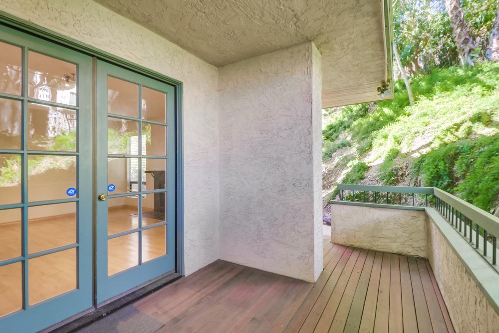 Virtual tour photo 5 of 46 for 3893 California St UNIT 10