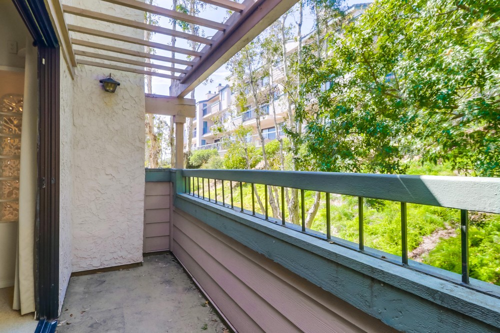 Virtual tour photo 33 of 46 for 3893 California St UNIT 10