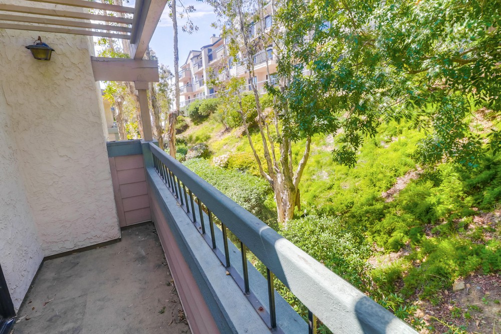 Virtual tour photo 34 of 46 for 3893 California St UNIT 10