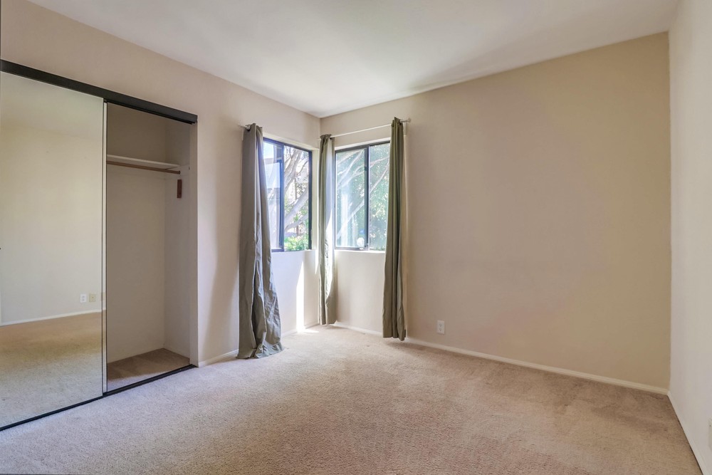 Virtual tour photo 38 of 46 for 3893 California St UNIT 10