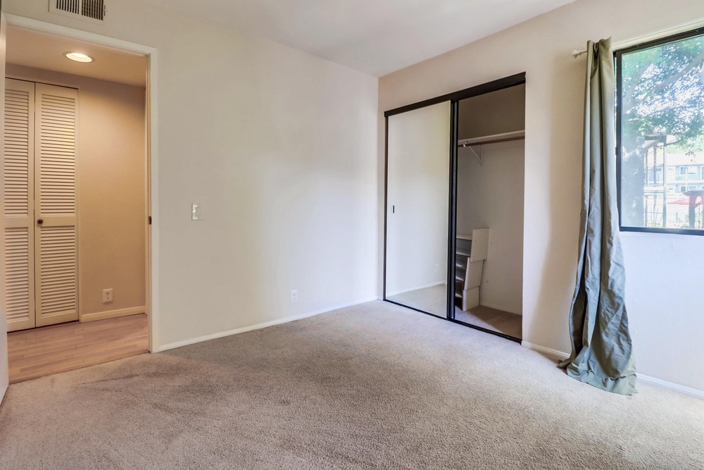 Virtual tour photo 39 of 46 for 3893 California St UNIT 10
