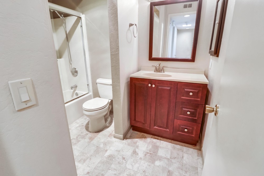 Virtual tour photo 41 of 46 for 3893 California St UNIT 10