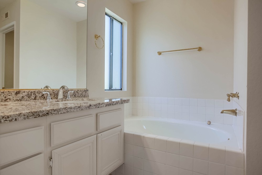 Virtual tour photo 37 of 56 for 3894 Fallon Cir