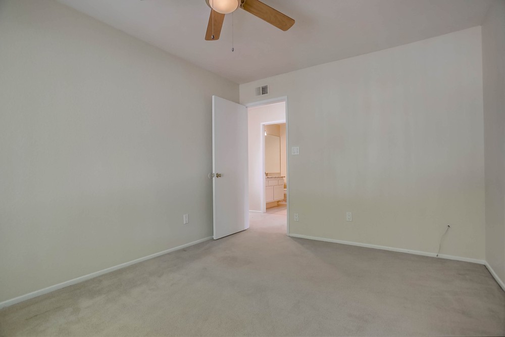 Virtual tour photo 46 of 56 for 3894 Fallon Cir
