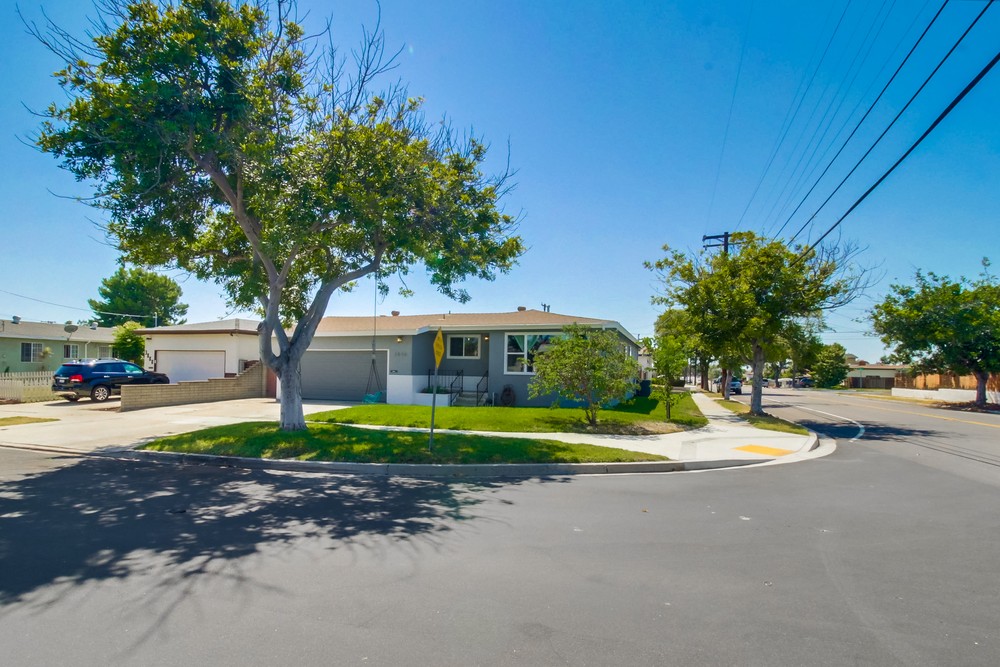 Virtual tour photo 49 of 48 for 3896 Marlesta Dr