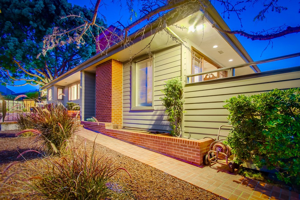 Virtual tour photo 12 of 98 for 3902 La Cresta Dr
