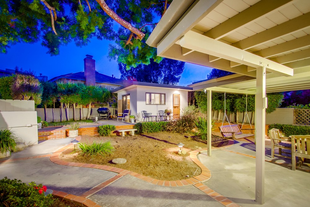 Virtual tour photo 26 of 98 for 3902 La Cresta Dr