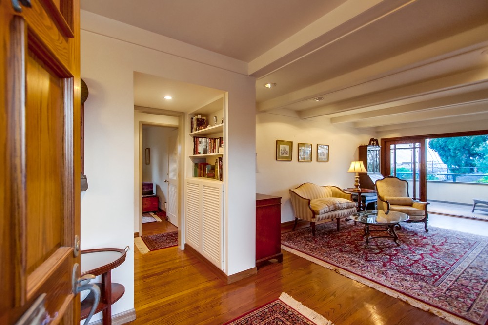 Virtual tour photo 34 of 98 for 3902 La Cresta Dr