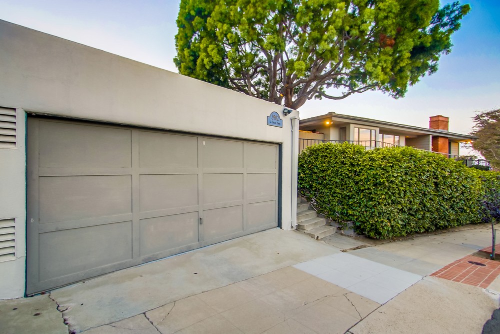 Virtual tour photo 82 of 98 for 3902 La Cresta Dr