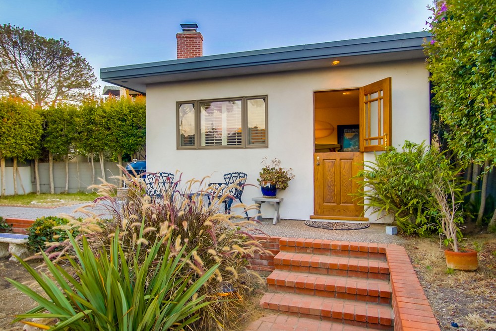 Virtual tour photo 92 of 98 for 3902 La Cresta Dr