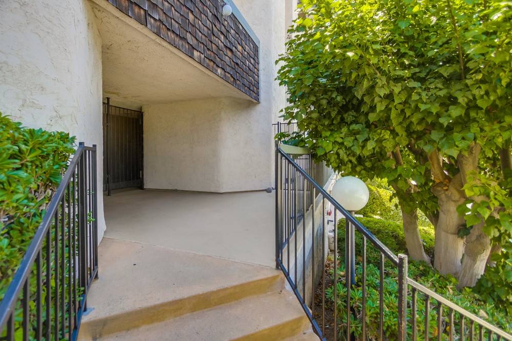 Virtual tour photo 5 of 51 for 3903 California St #1