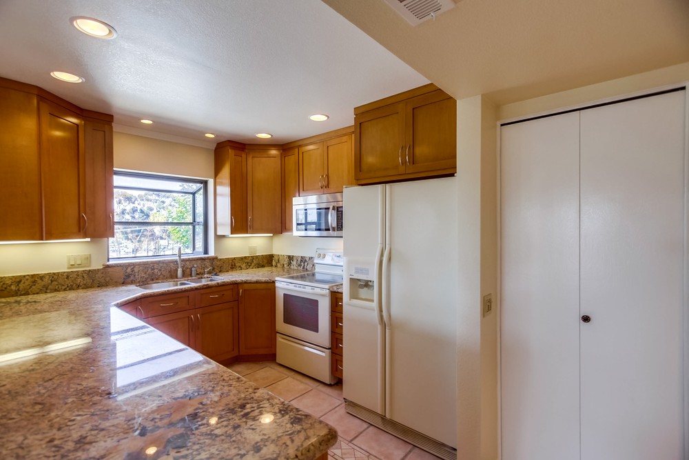 Virtual tour photo 16 of 51 for 3903 California St #1