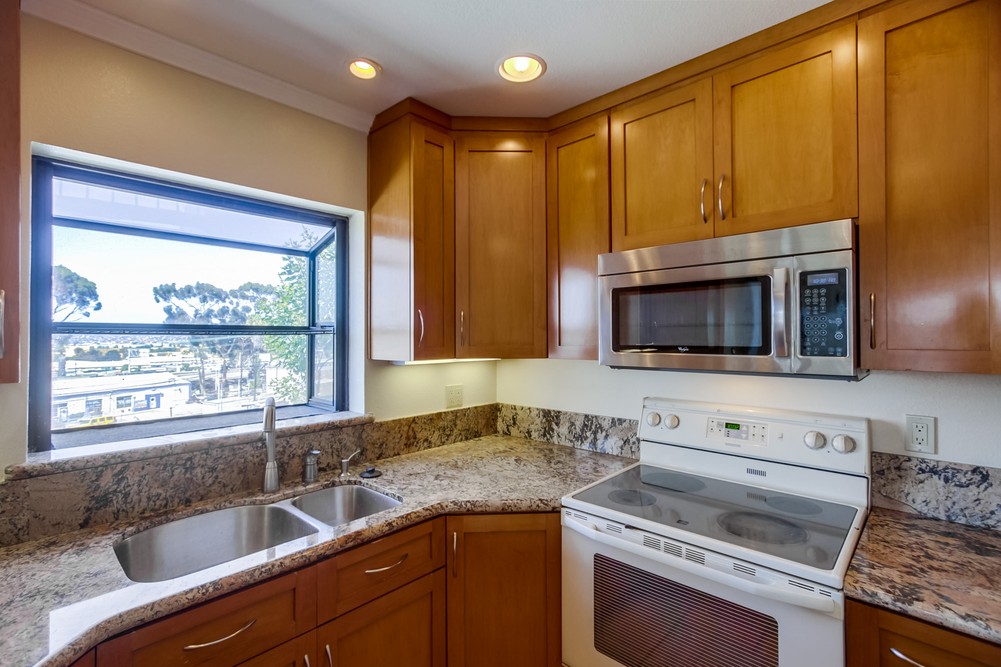 Virtual tour photo 19 of 51 for 3903 California St #1