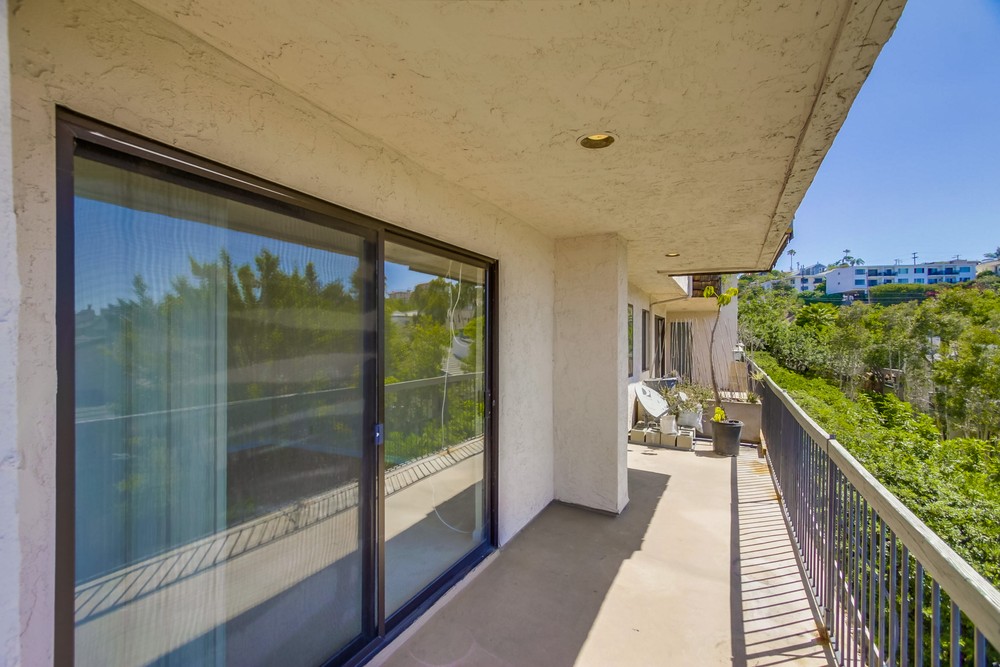 Virtual tour photo 21 of 51 for 3903 California St #1