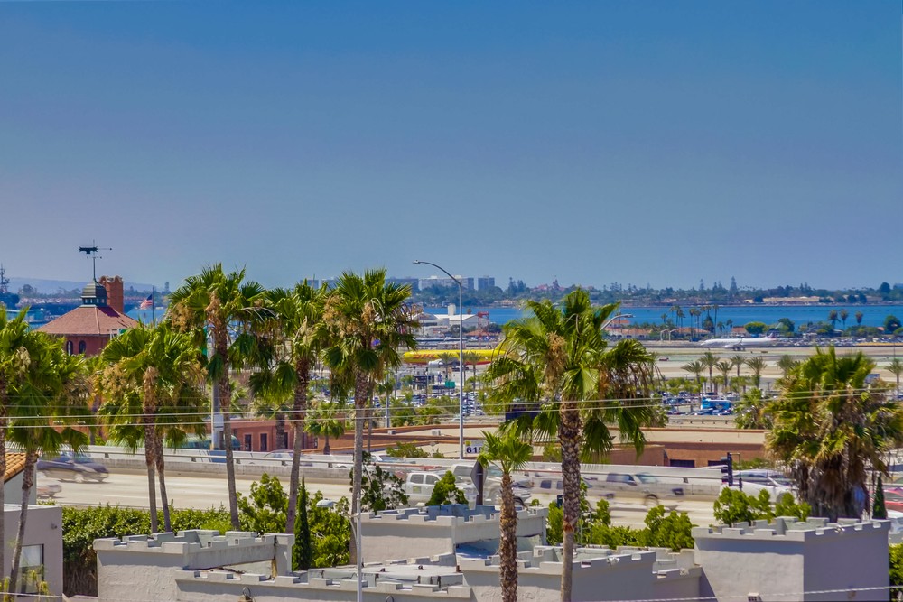 Virtual tour photo 33 of 51 for 3903 California St #1