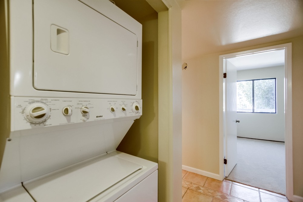 Virtual tour photo 48 of 51 for 3903 California St #1