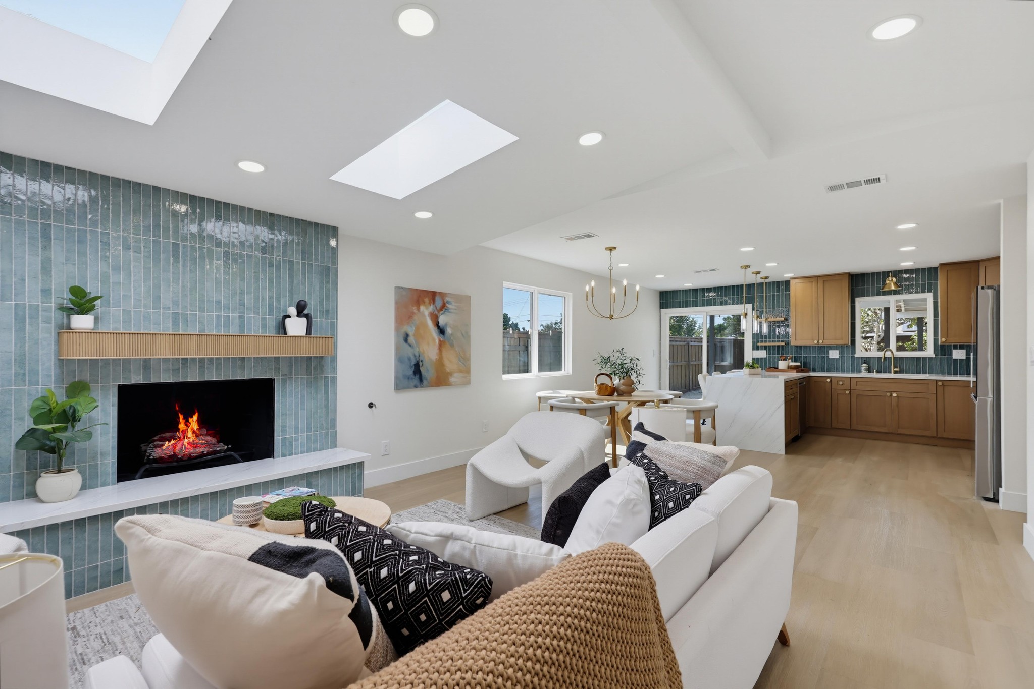 Virtual tour photo 9 of 81 for 3906 Mt Ainsworth Ave