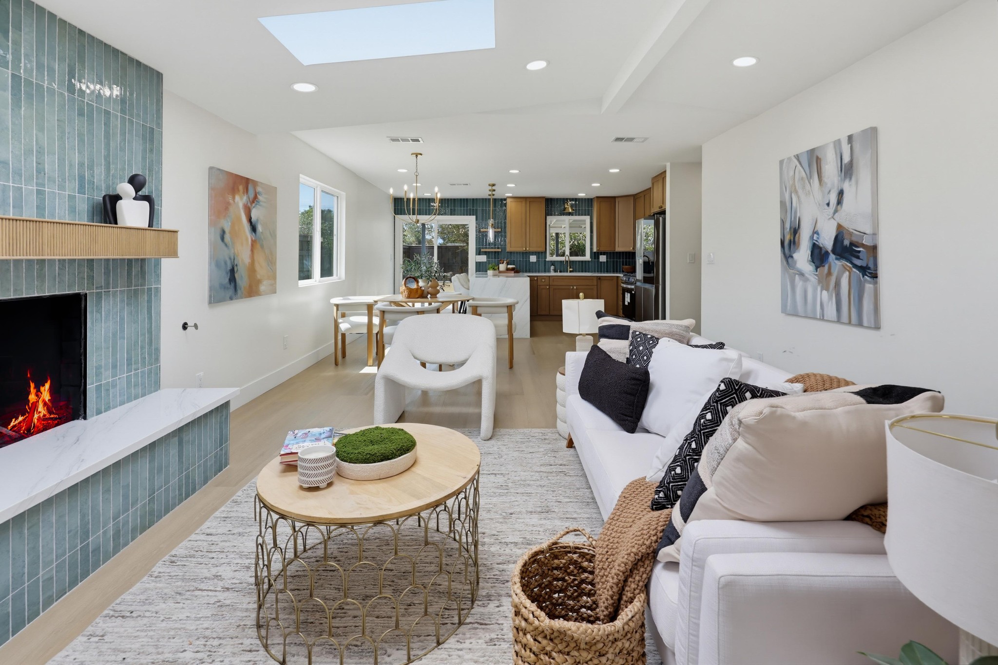 Virtual tour photo 10 of 81 for 3906 Mt Ainsworth Ave