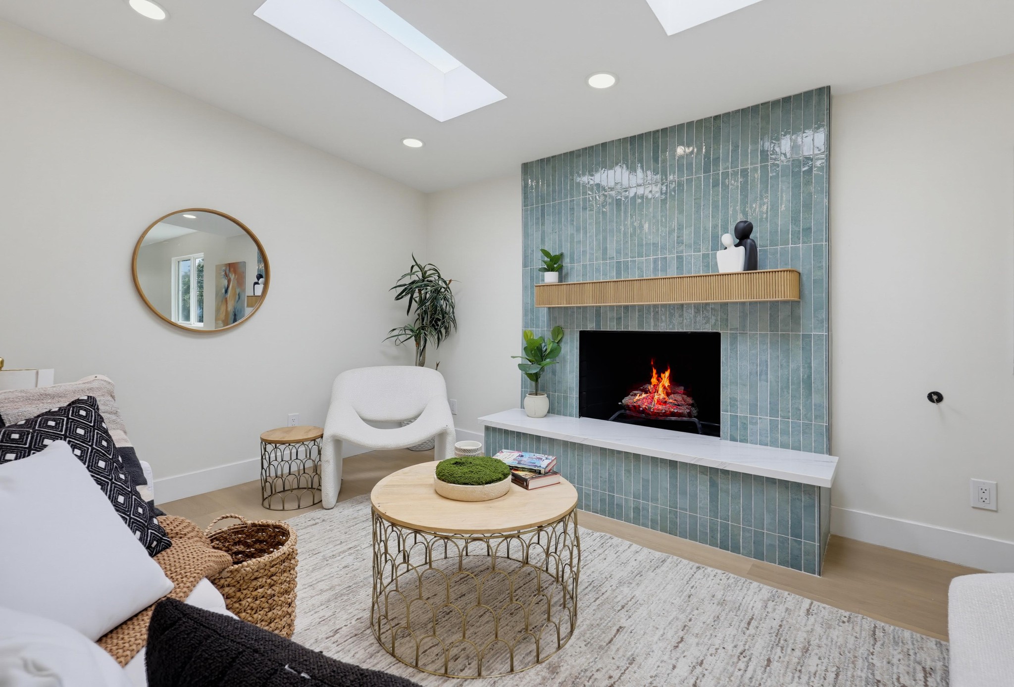 Virtual tour photo 12 of 81 for 3906 Mt Ainsworth Ave