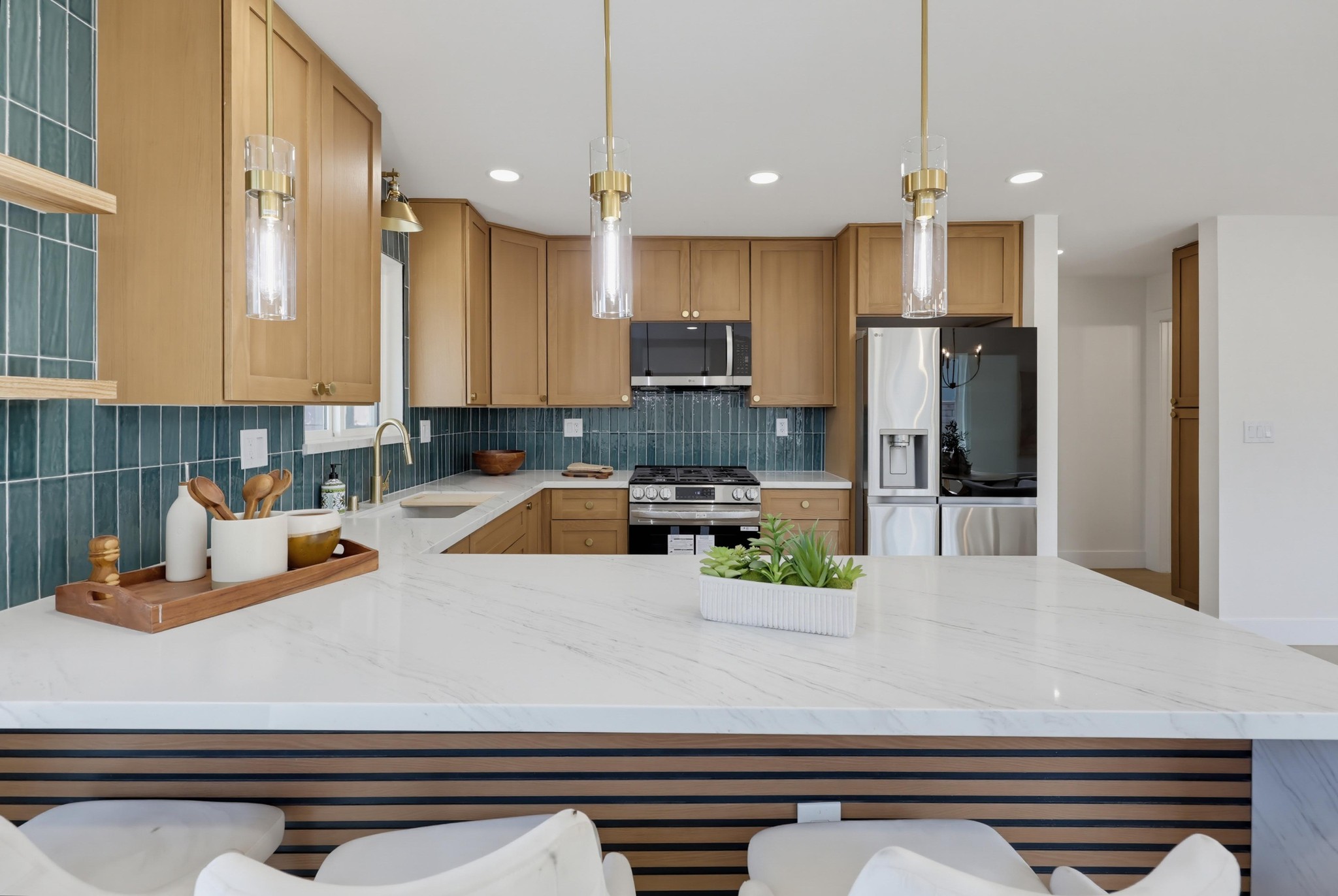 Virtual tour photo 17 of 81 for 3906 Mt Ainsworth Ave
