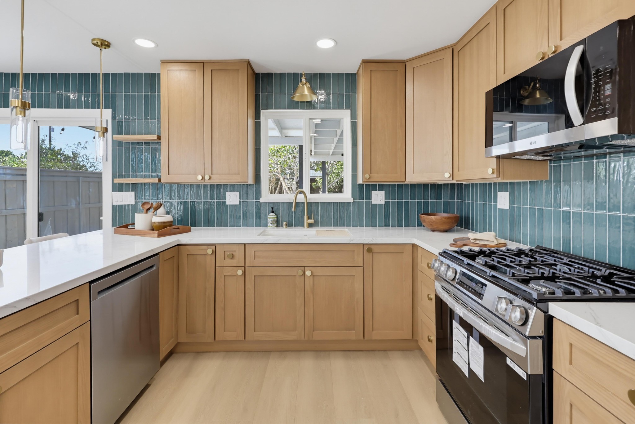 Virtual tour photo 19 of 81 for 3906 Mt Ainsworth Ave