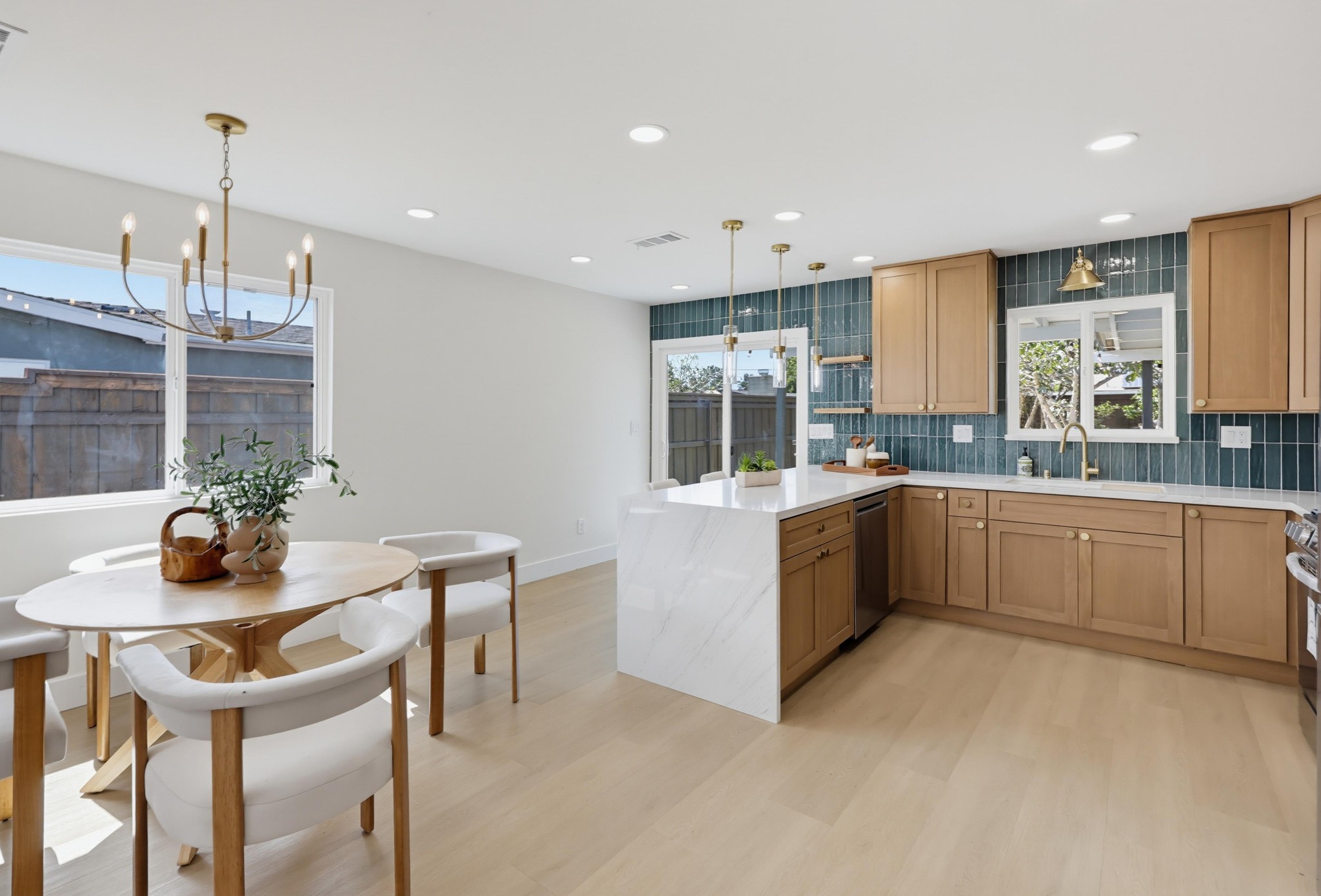 Virtual tour photo 20 of 81 for 3906 Mt Ainsworth Ave