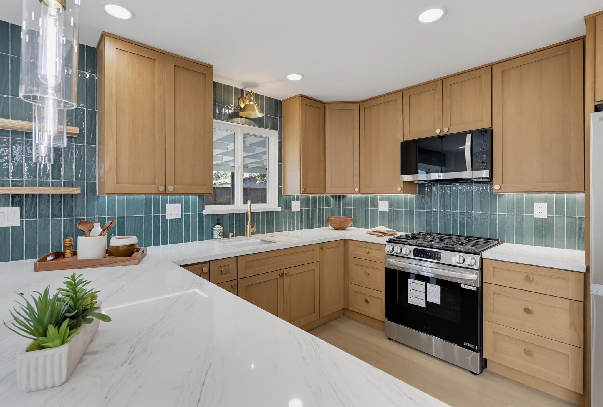 Virtual tour photo 26 of 81 for 3906 Mt Ainsworth Ave