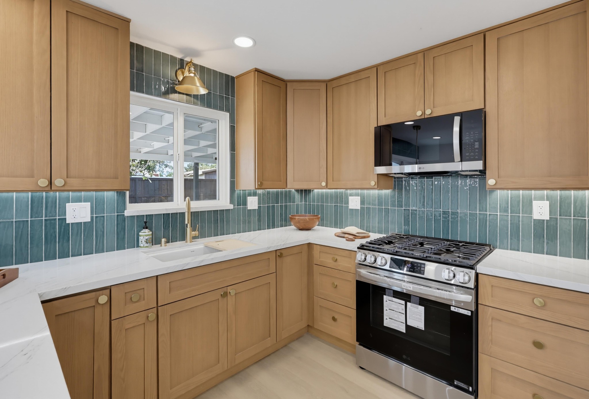 Virtual tour photo 30 of 81 for 3906 Mt Ainsworth Ave