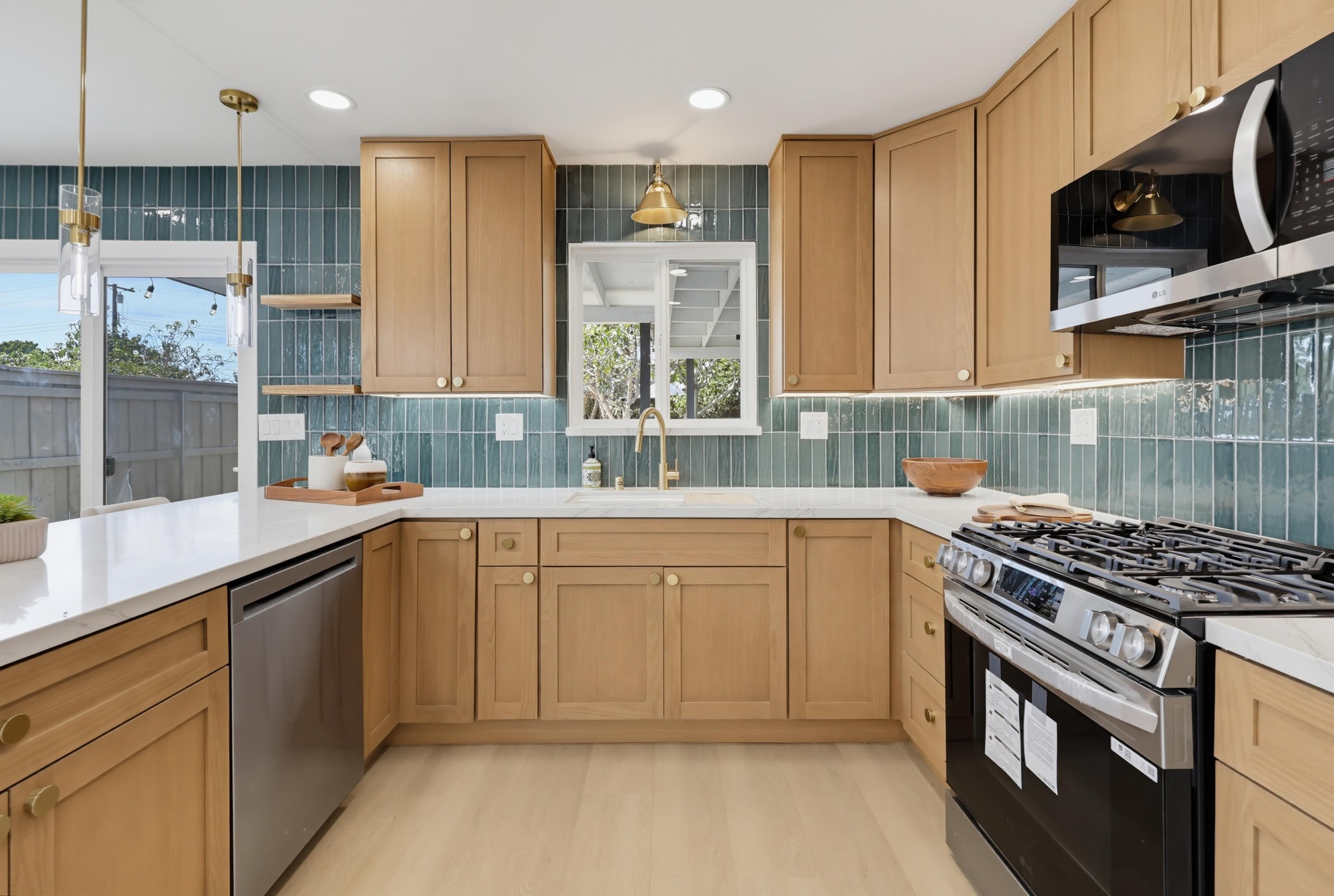 Virtual tour photo 31 of 81 for 3906 Mt Ainsworth Ave