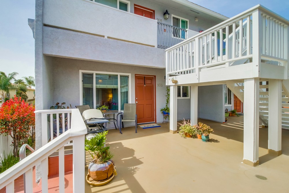 Virtual tour photo 9 of 35 for 3909 Monroe Ave #105