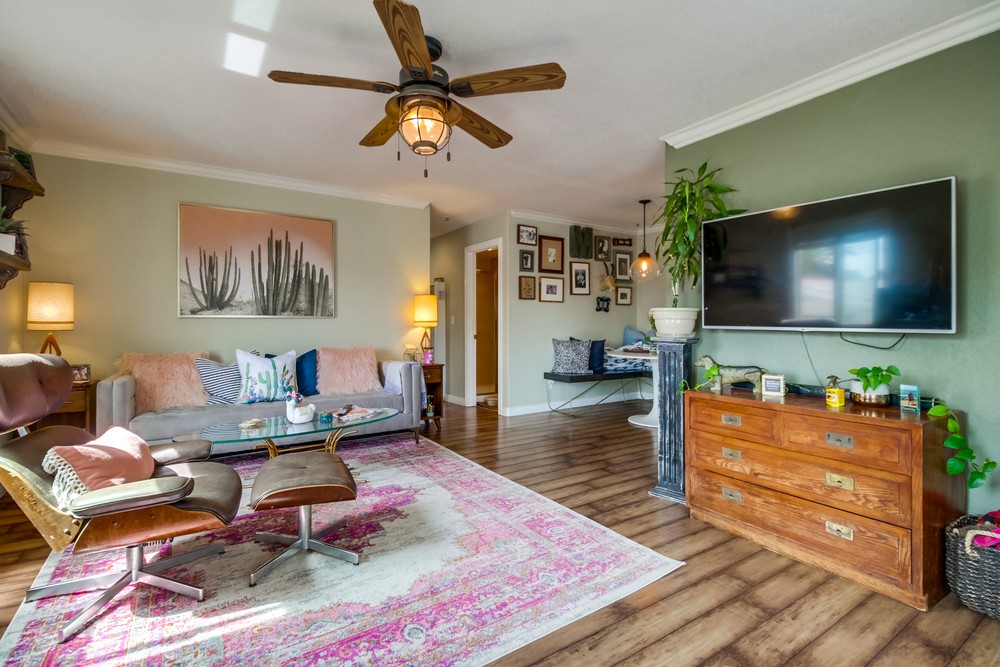 Virtual tour photo 16 of 35 for 3909 Monroe Ave #105