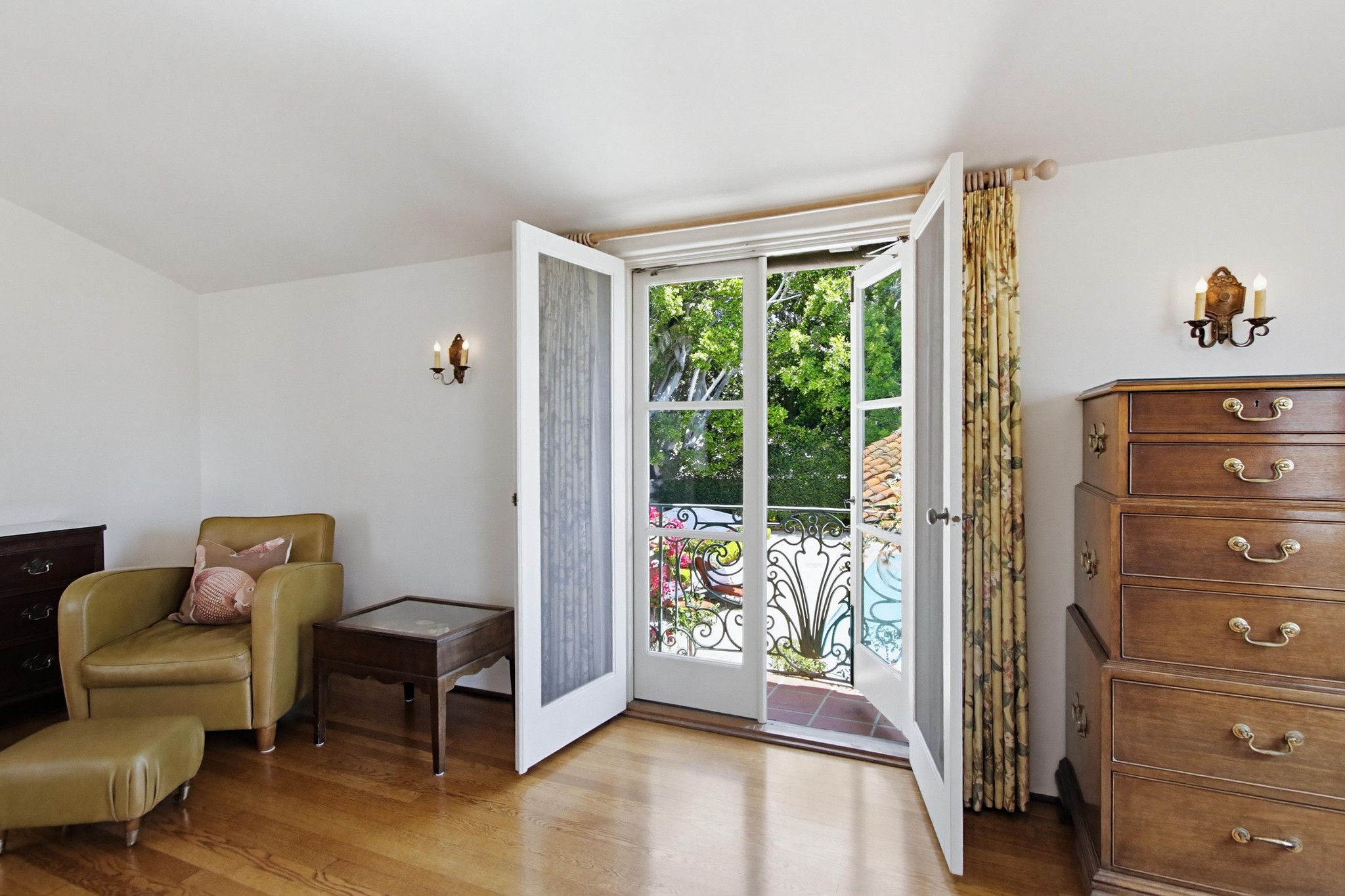 Virtual tour photo 12 of 53 for 391 Via Del Norte