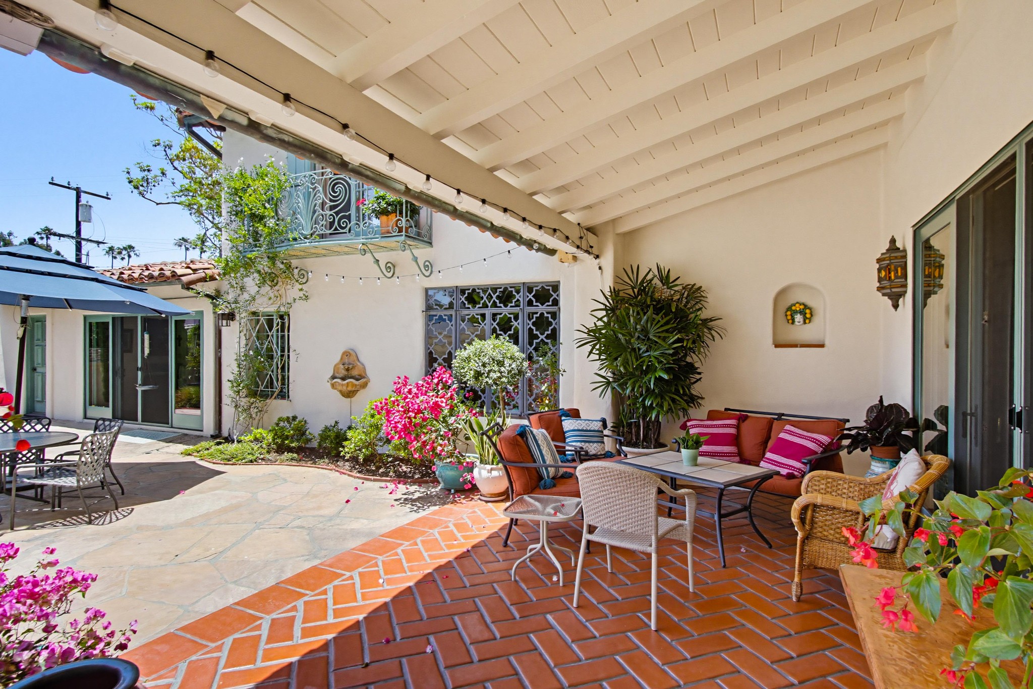 Virtual tour photo 33 of 53 for 391 Via Del Norte