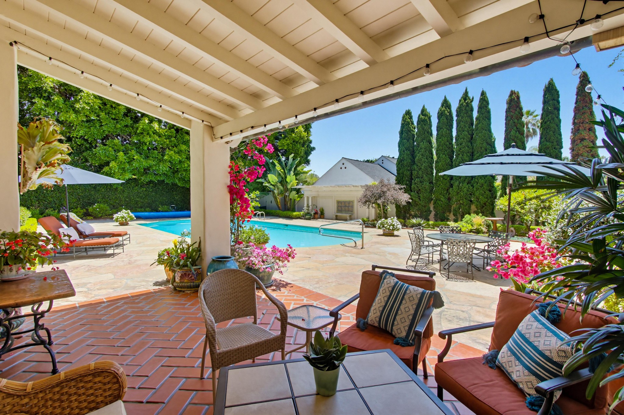Virtual tour photo 34 of 53 for 391 Via Del Norte