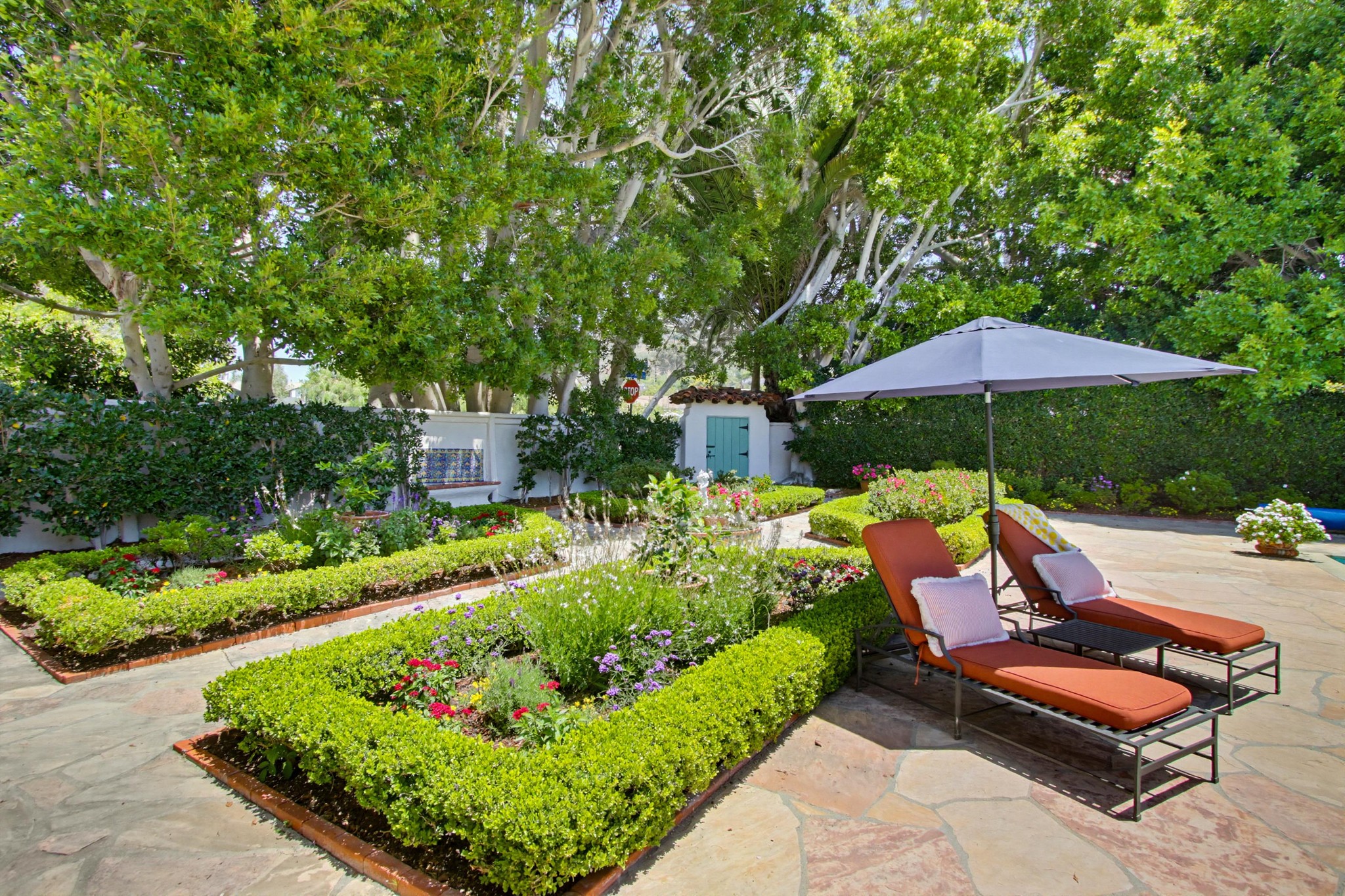Virtual tour photo 37 of 53 for 391 Via Del Norte